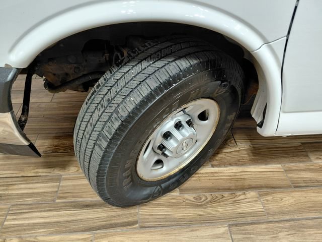 Used 2019 Chevrolet Express 2500 w/ Driver Convenience Package image 17