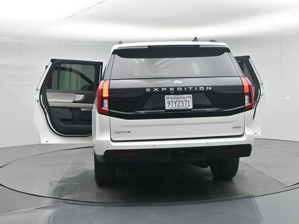 Used 2025 Ford Expedition Max Active image 34