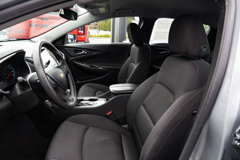Used 2023 Chevrolet Malibu LT image 17
