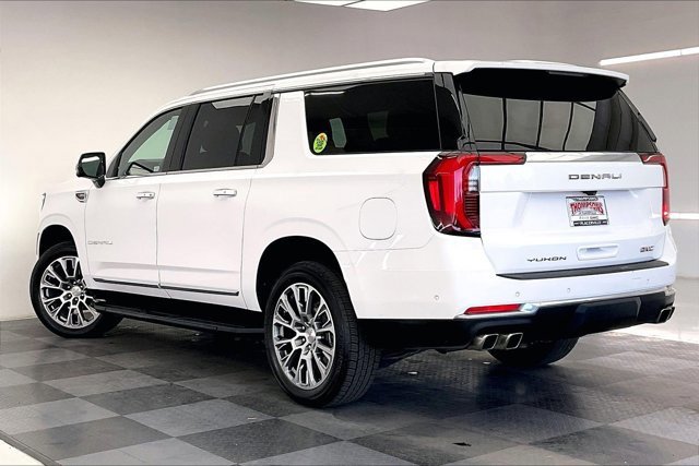 Used 2025 GMC Yukon XL Denali image 10