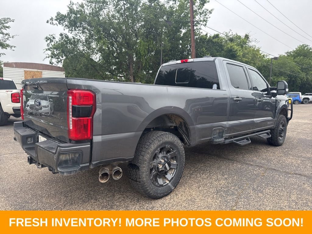 Used 2023 Ford F350 Lariat w/ Lariat Ultimate Package AWD/4WD image 2