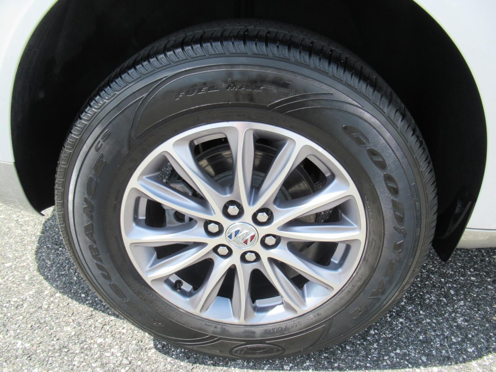 Used 2023 Buick Enclave Essence FWD image 8
