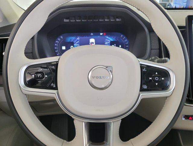 New 2026 Volvo XC90 B6 Ultra w/ Protection Package AWD/4WD image 25