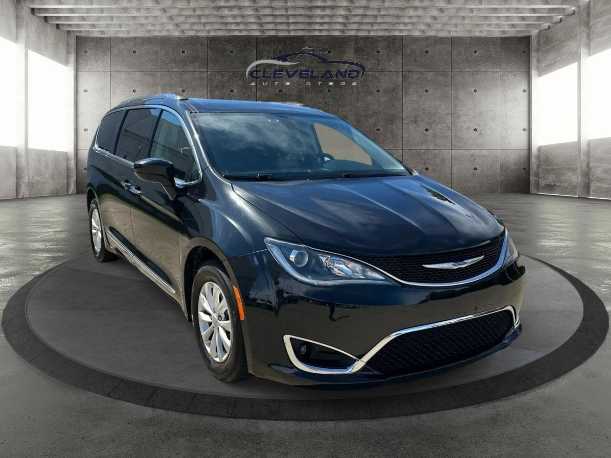 Used 2019 Chrysler Pacifica Touring-L