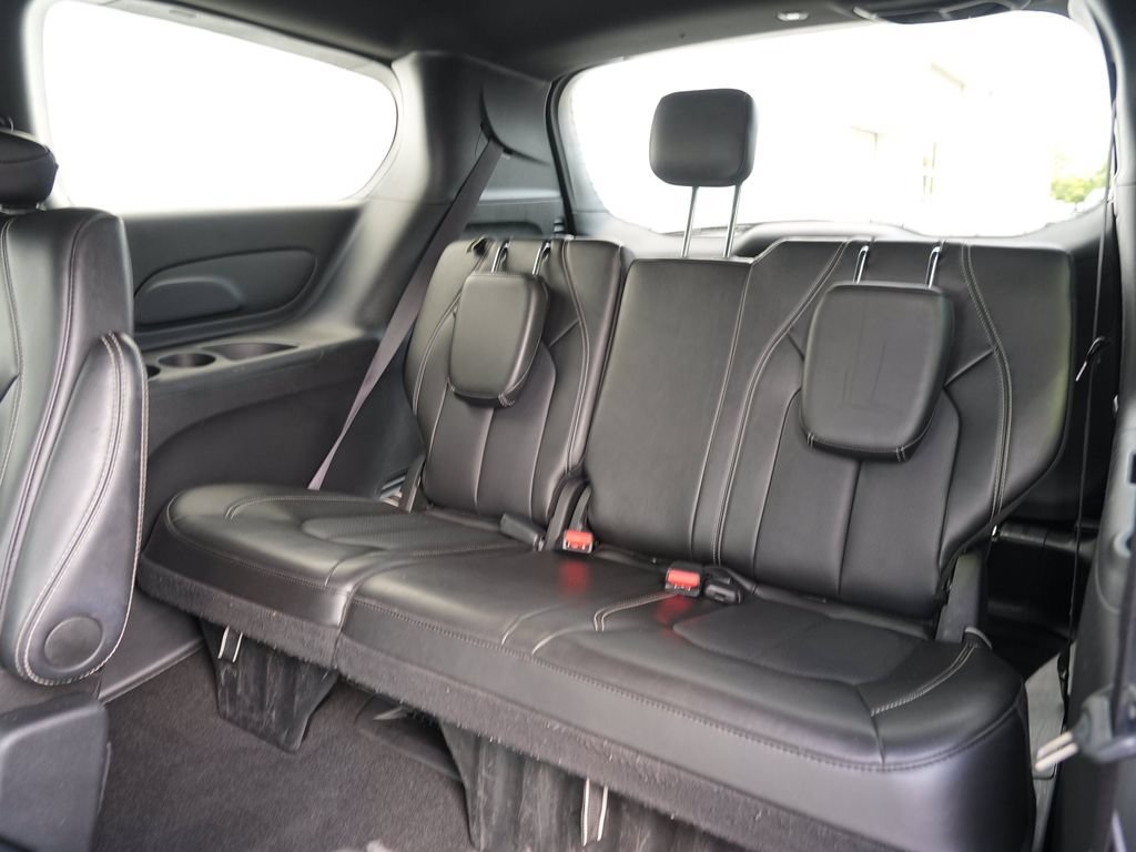 Used 2025 Chrysler Pacifica Select FWD image 25