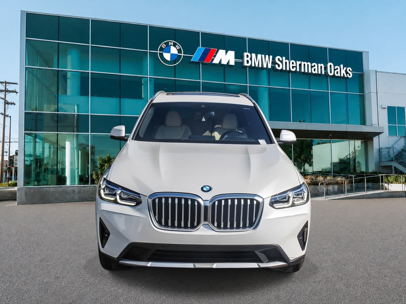 Used 2024 BMW X3 sDrive30i w/ Convenience Package RWD image 2