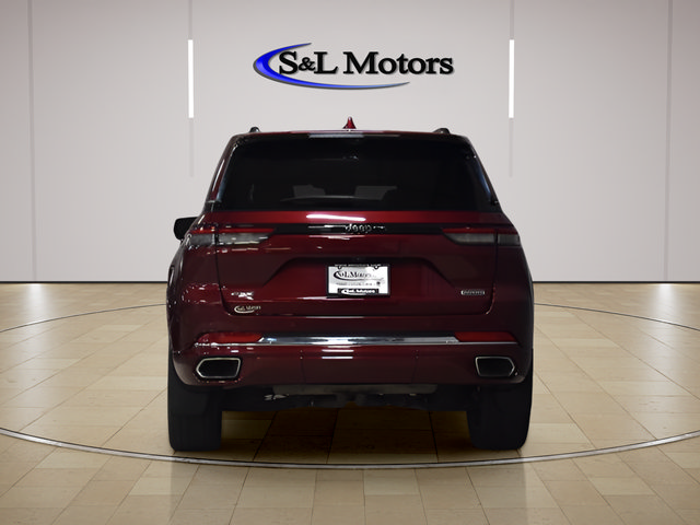 Used 2022 Jeep Grand Cherokee Overland w/ Luxury Tech Group IV AWD/4WD image 7