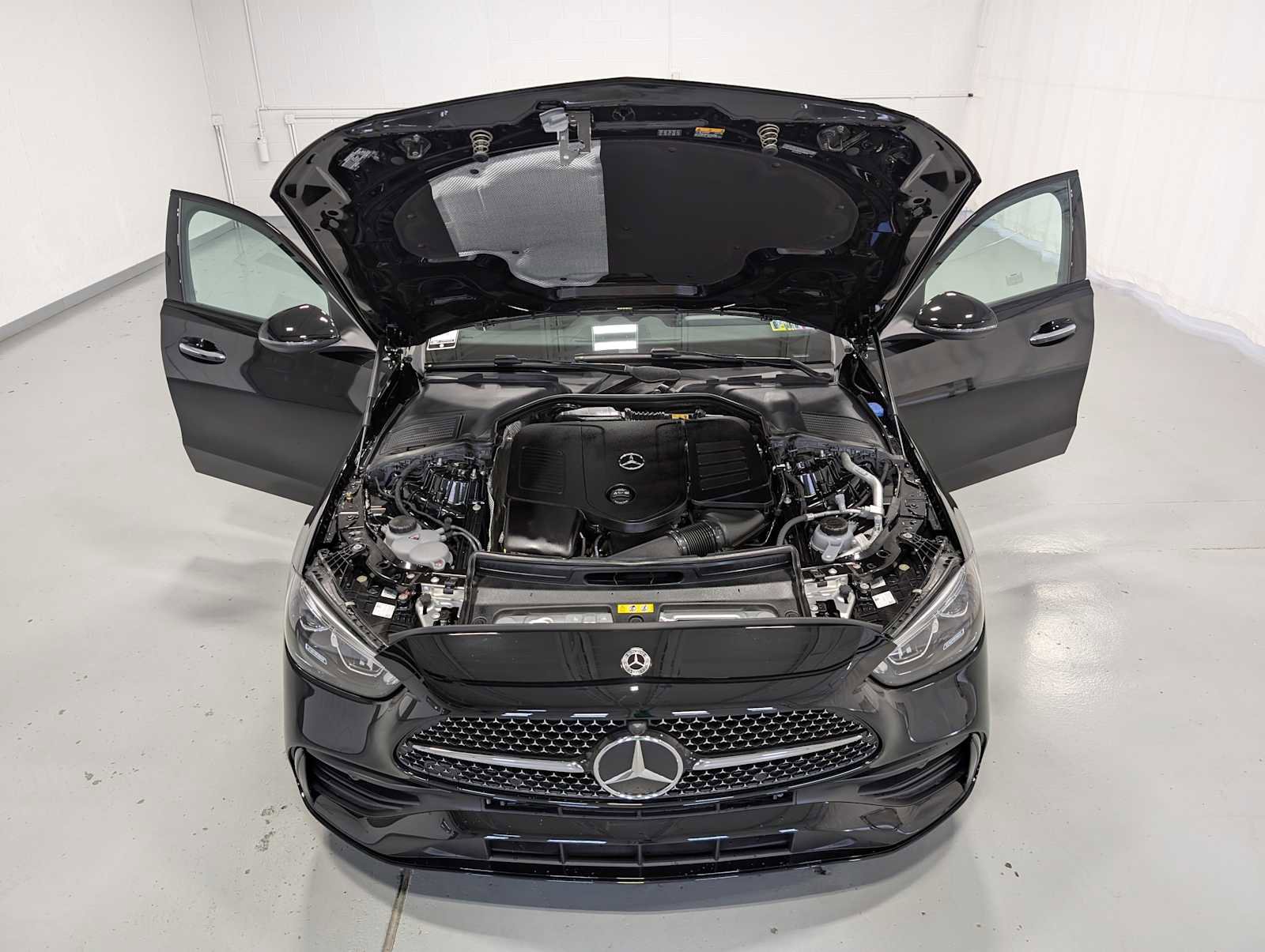 New 2025 Mercedes-Benz C 300 4MATIC Sedan image 11