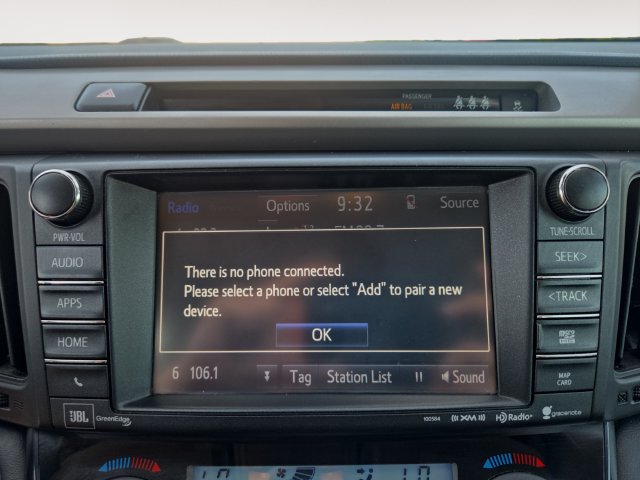 Used 2018 Toyota RAV4 Limited w/ Carpet Mat Package FWD image 24