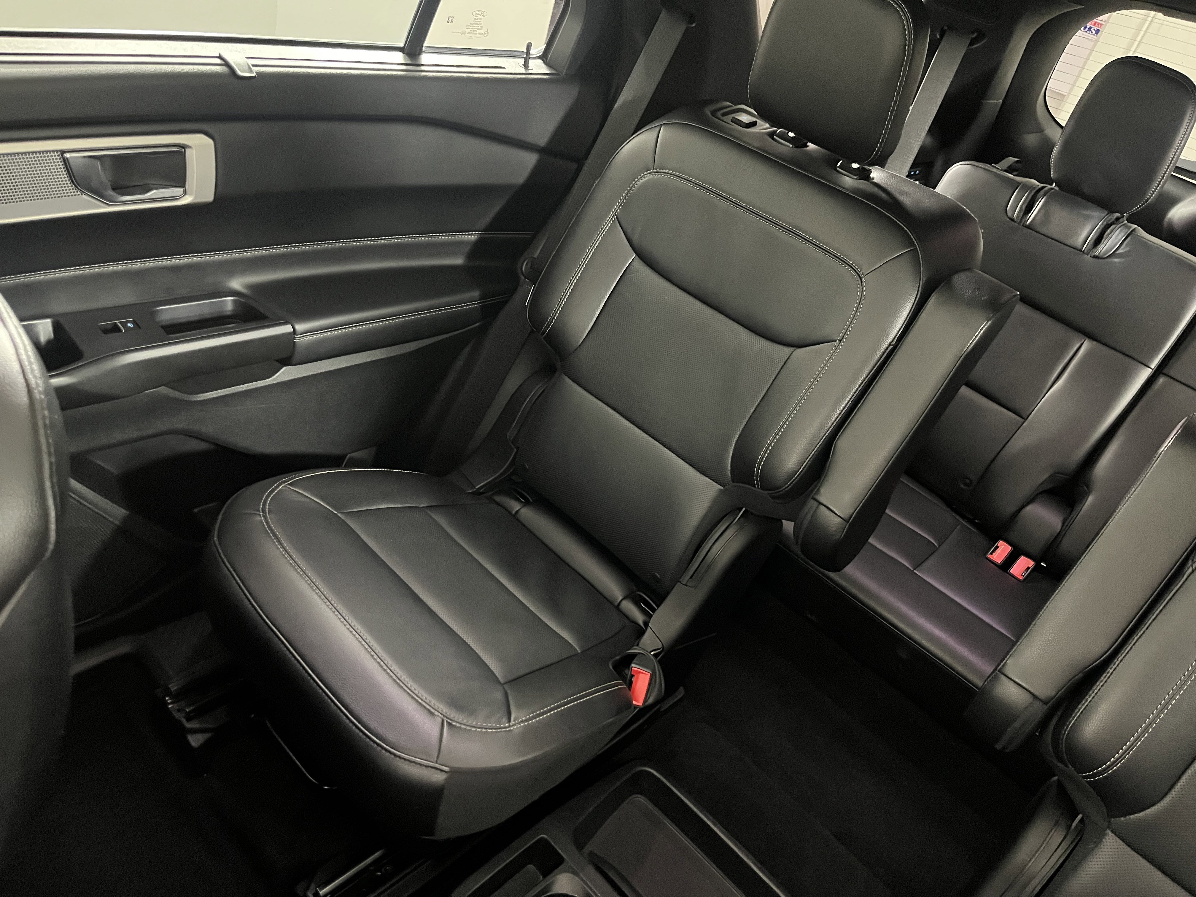 Used 2020 Ford Explorer Limited AWD/4WD image 22