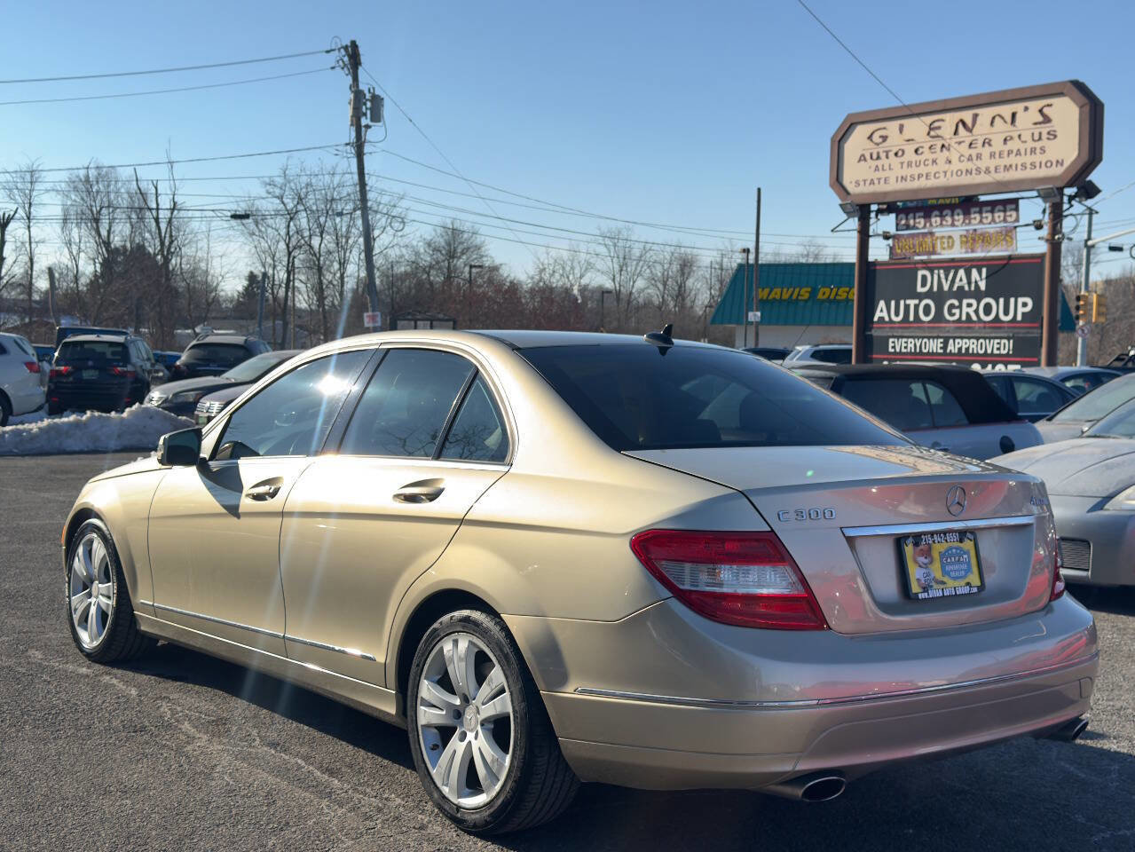 Used 2010 Mercedes-Benz C 300 C 300 Luxury 4MATIC AWD 4dr Se image 4