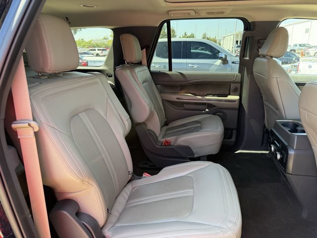 Used 2021 Ford Expedition Max Limited RWD image 30