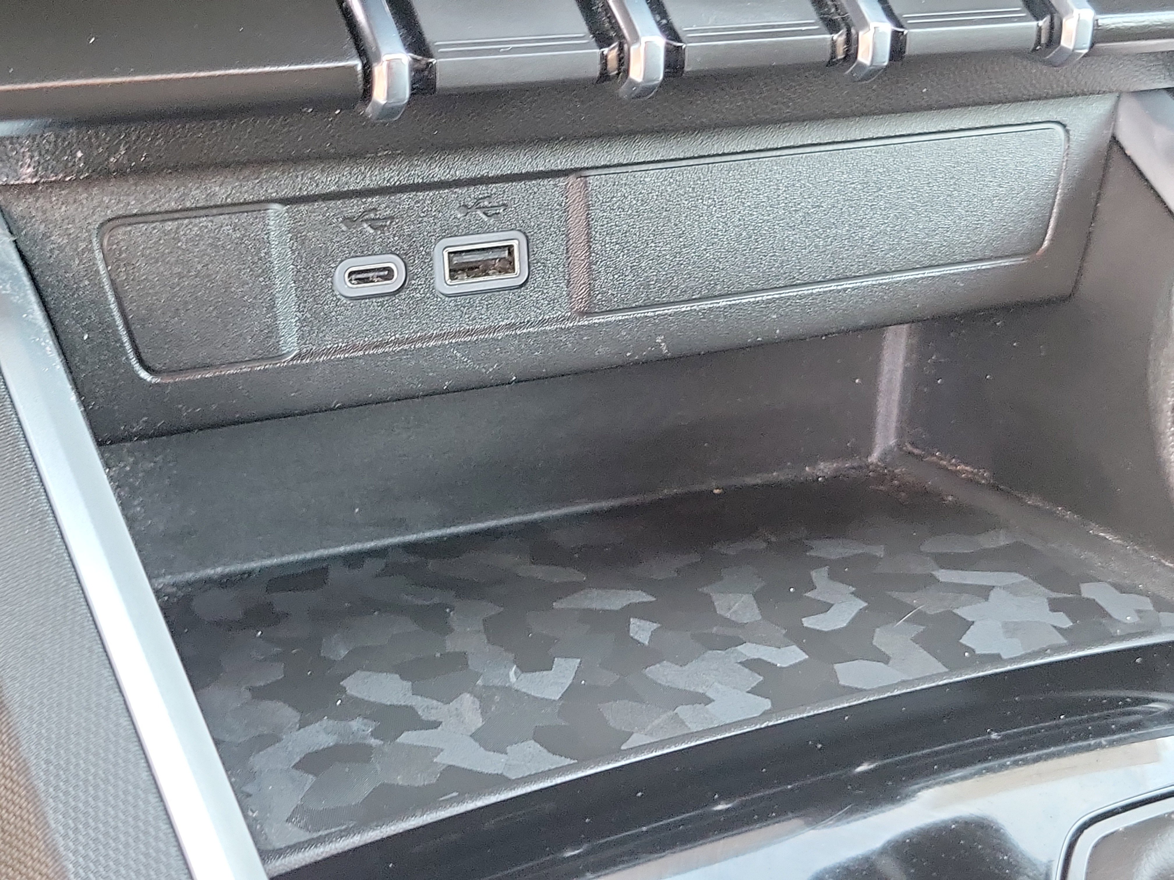 Used 2023 Chevrolet Colorado Trail Boss w/ Advanced Trailering Package AWD/4WD image 16