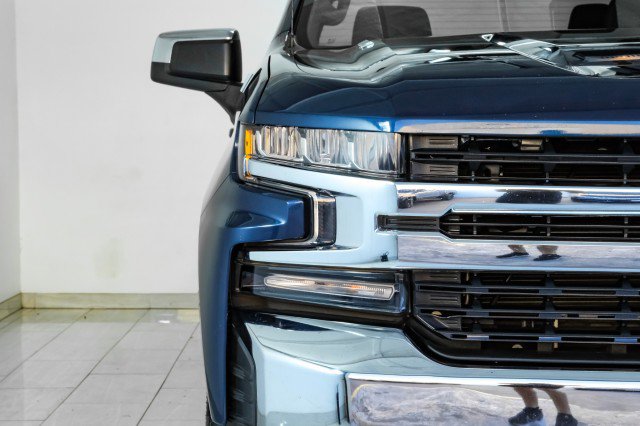 Used 2021 Chevrolet Silverado 1500 LT w/ Diesel Off-Road Package AWD/4WD image 45