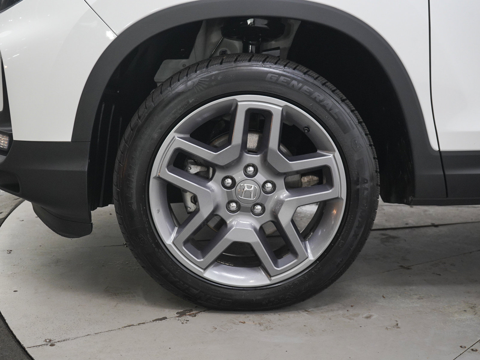 Used 2023 Honda Passport EX-L image 29