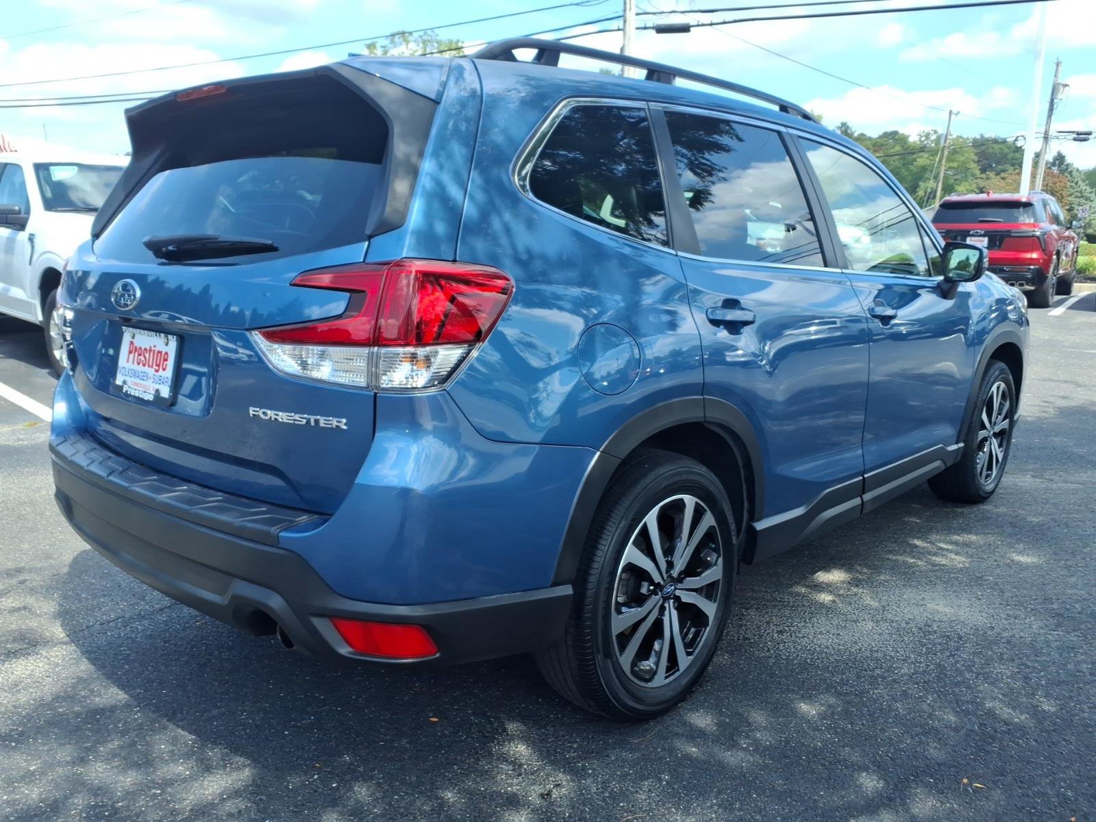 Certified 2023 Subaru Forester Limited AWD/4WD image 2