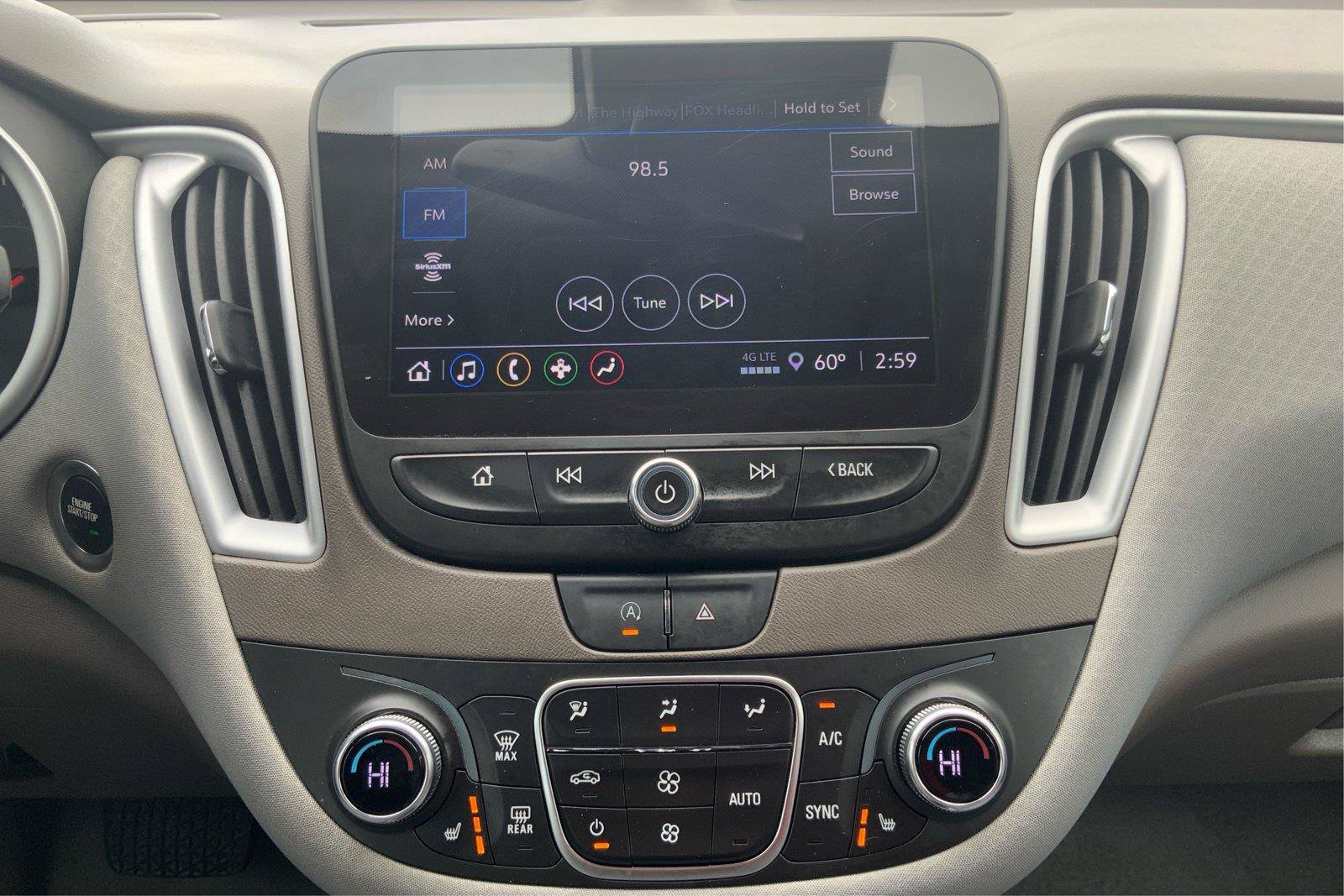 Used 2024 Chevrolet Malibu LT FWD image 13