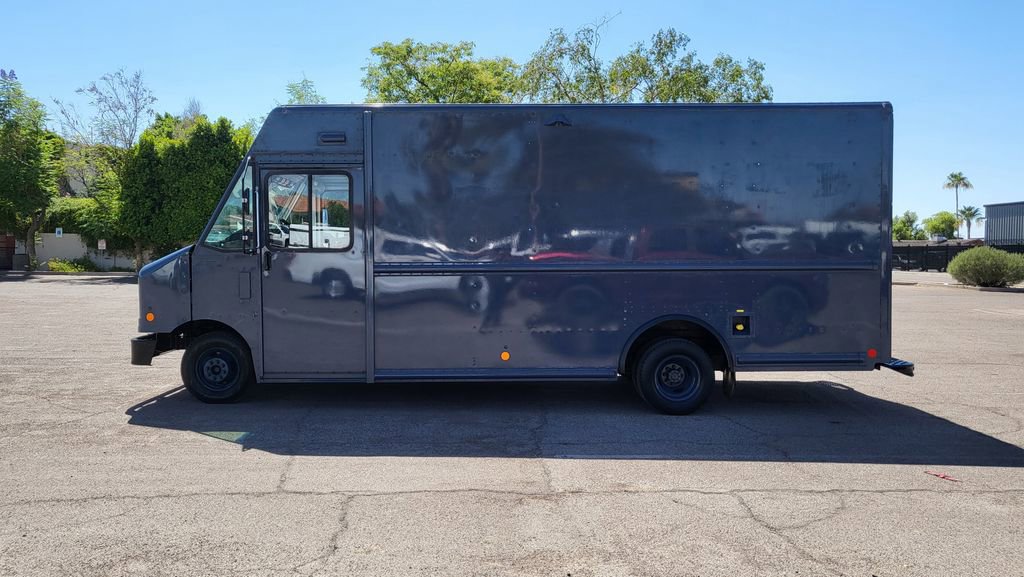 Used 2019 Ford E-450 and Econoline 450 Super Duty RWD image 5