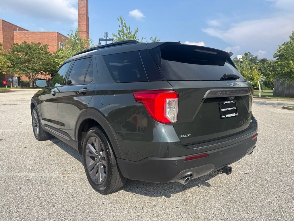 Used 2022 Ford Explorer XLT w/ Equipment Group 202A AWD/4WD image 7