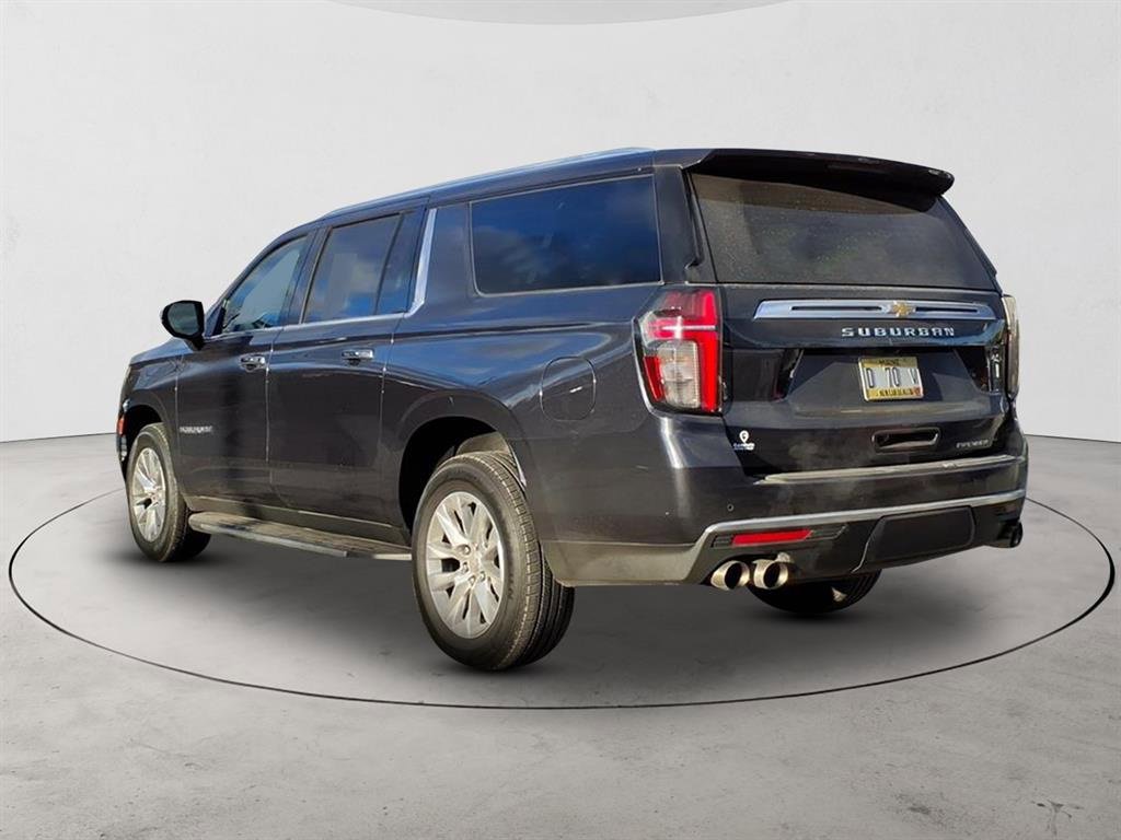 Used 2023 Chevrolet Suburban Premier image 7