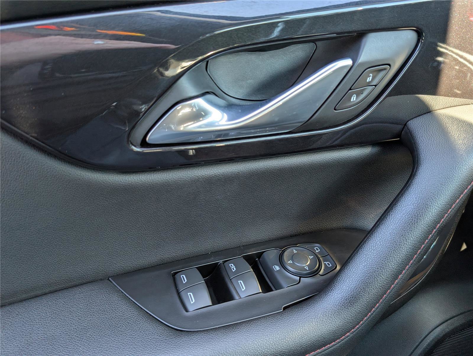 Used 2020 Chevrolet Blazer RS image 19