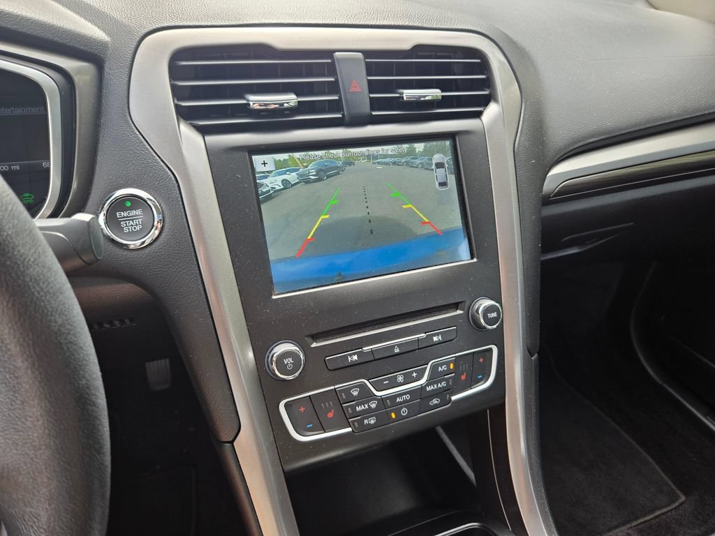 Used 2017 Ford Fusion Energi SE FWD image 29