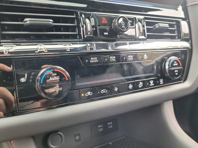 New 2026 Nissan Pathfinder Rock Creek w/ Rock Creek Premium Package AWD/4WD image 18