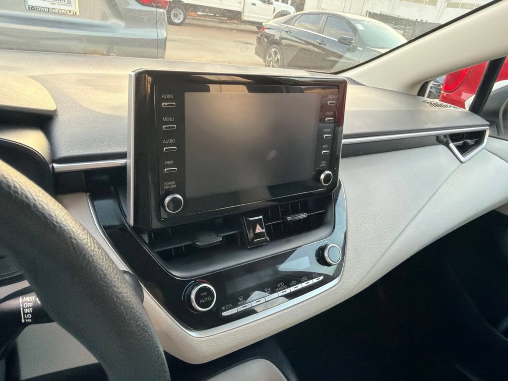 Used 2020 Toyota Corolla LE FWD image 13