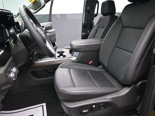 Used 2025 GMC Sierra 3500 SLT w/ SLT Convenience Package image 20