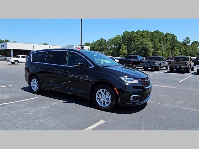 New 2026 Chrysler Pacifica Select image 38