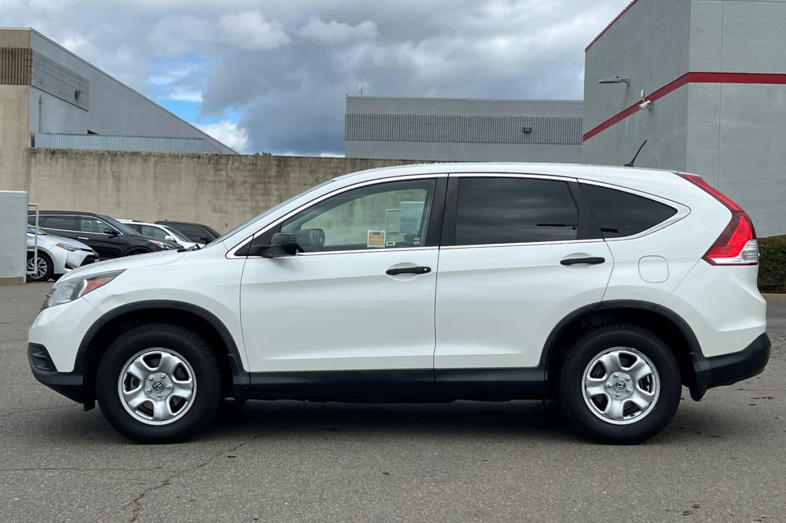 Used 2013 Honda CR-V LX image 9