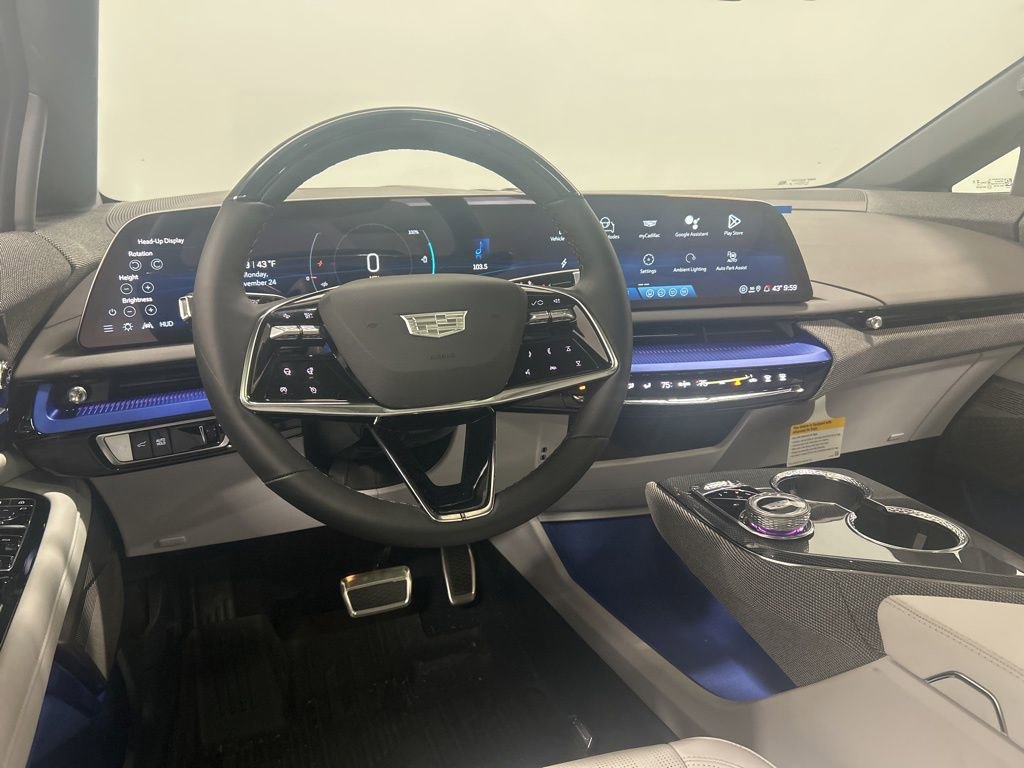 Used 2026 Cadillac Optiq Luxury 2 image 17