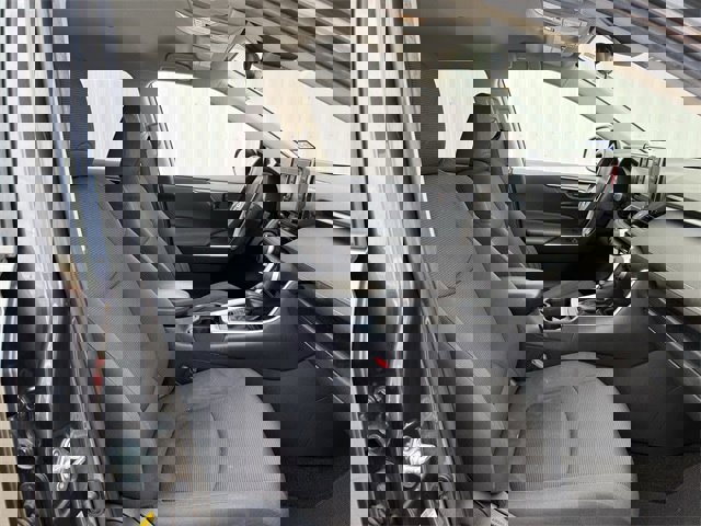 Used 2019 Toyota RAV4 LE w/ Carpet Mat Package image 28