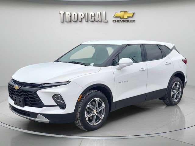 Used 2023 Chevrolet Blazer LT AWD/4WD image 1