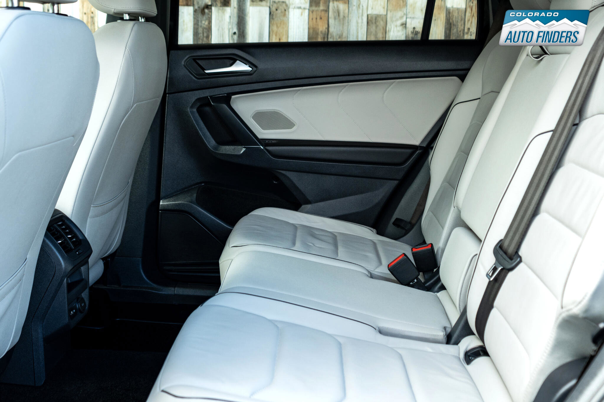 Used 2020 Volkswagen Tiguan SEL Premium R-Line image 25