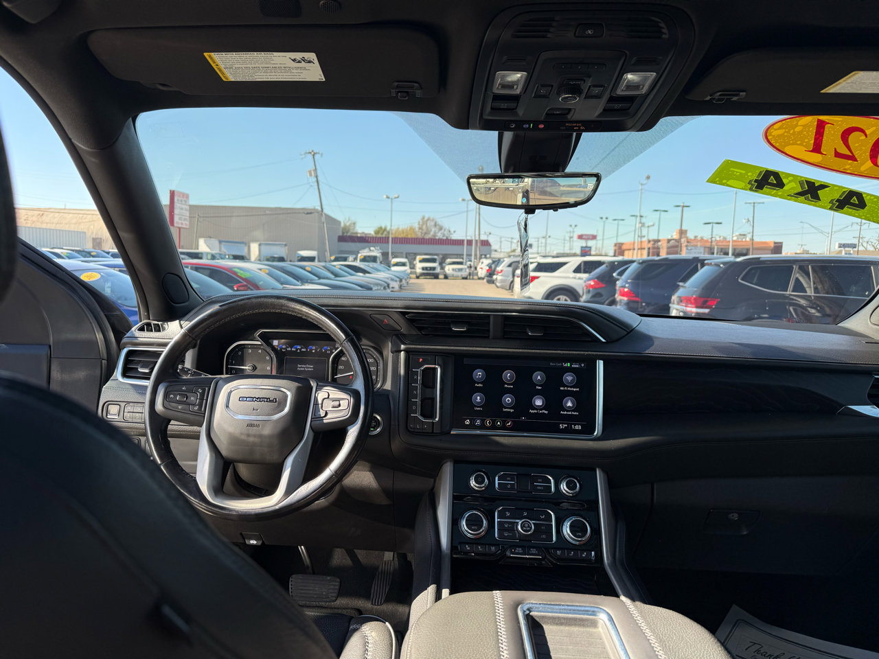 Used 2021 GMC Yukon XL Denali w/ Advanced Technology Package image 19