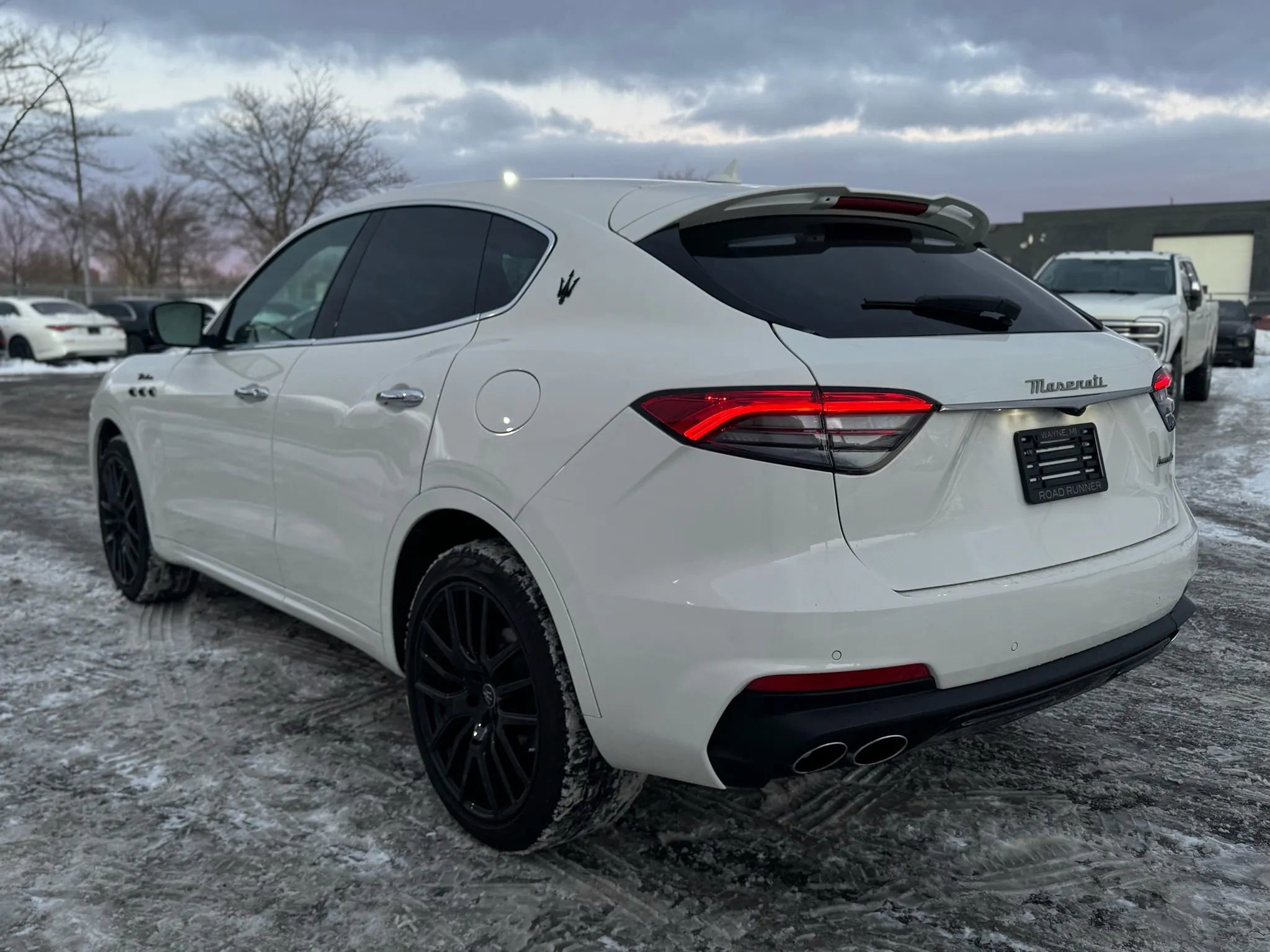 Used 2024 Maserati Levante Modena Ultima image 8
