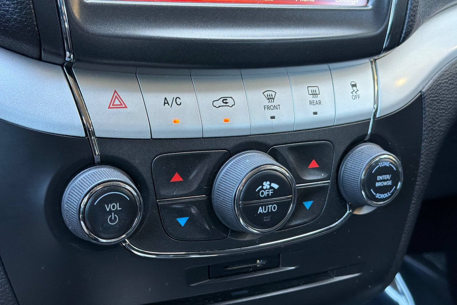 Used 2013 Dodge Journey SXT w/ Flexible Seating Group FWD image 21