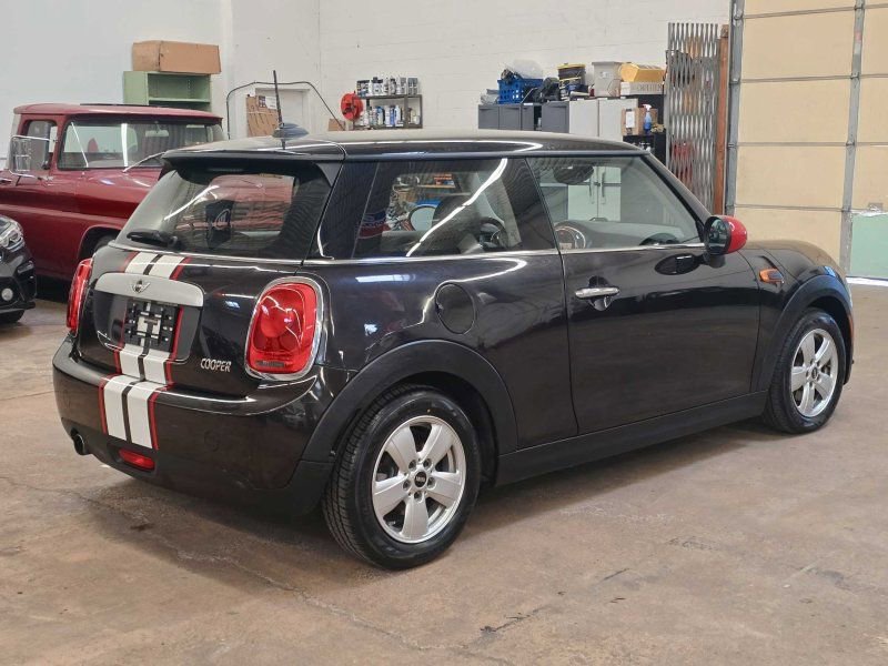 Used 2015 MINI Cooper 2-Door Hardtop FWD image 12