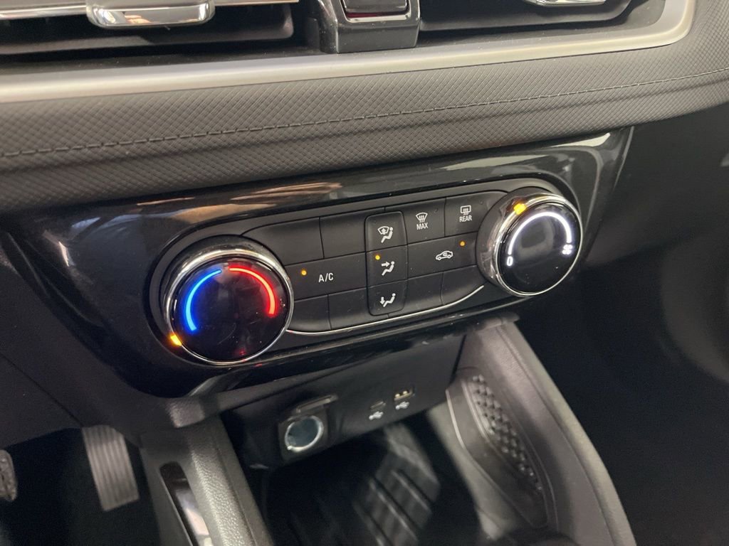 Certified 2025 Chevrolet TrailBlazer LT FWD image 29