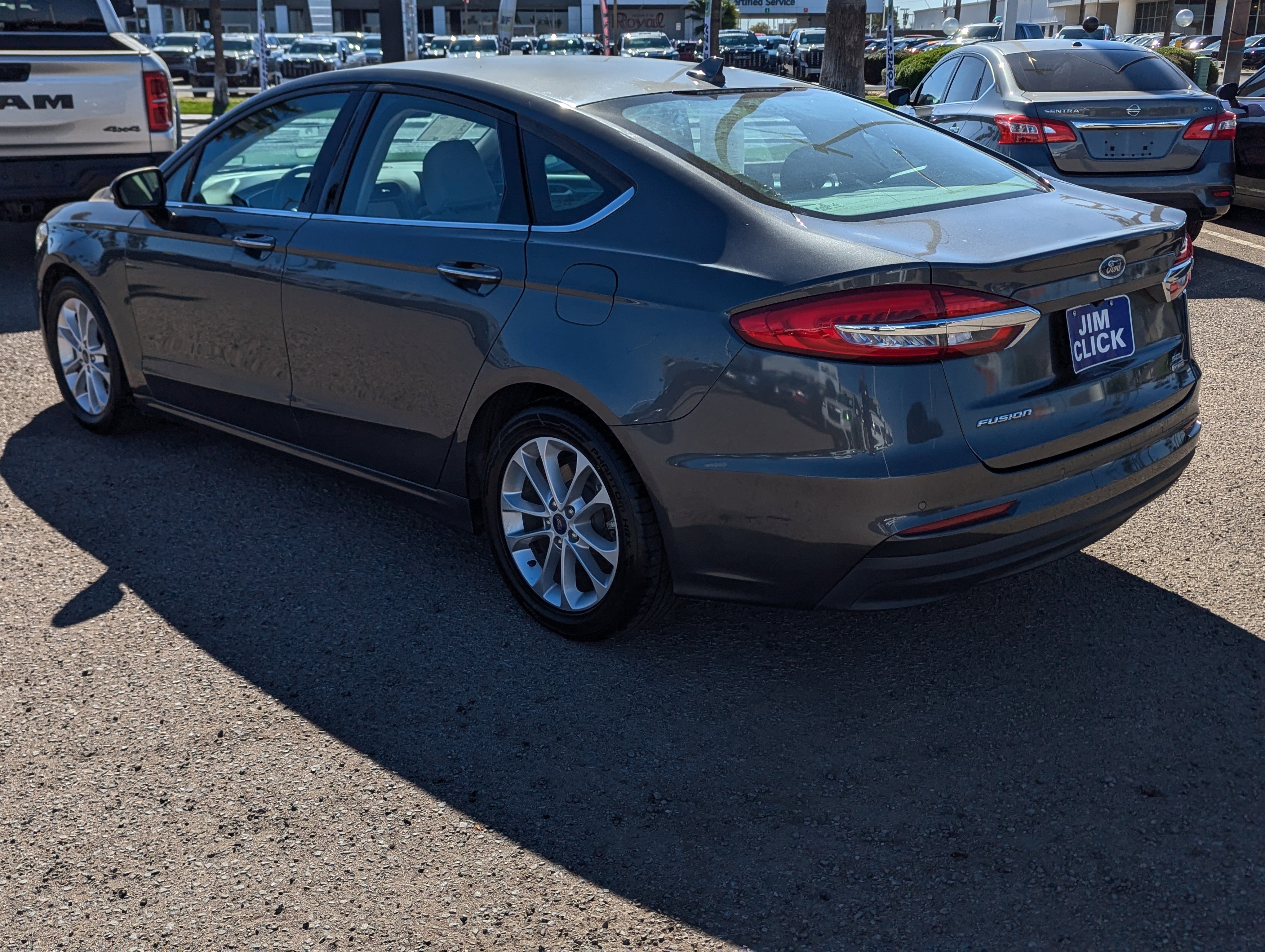 Used 2020 Ford Fusion SEL image 4