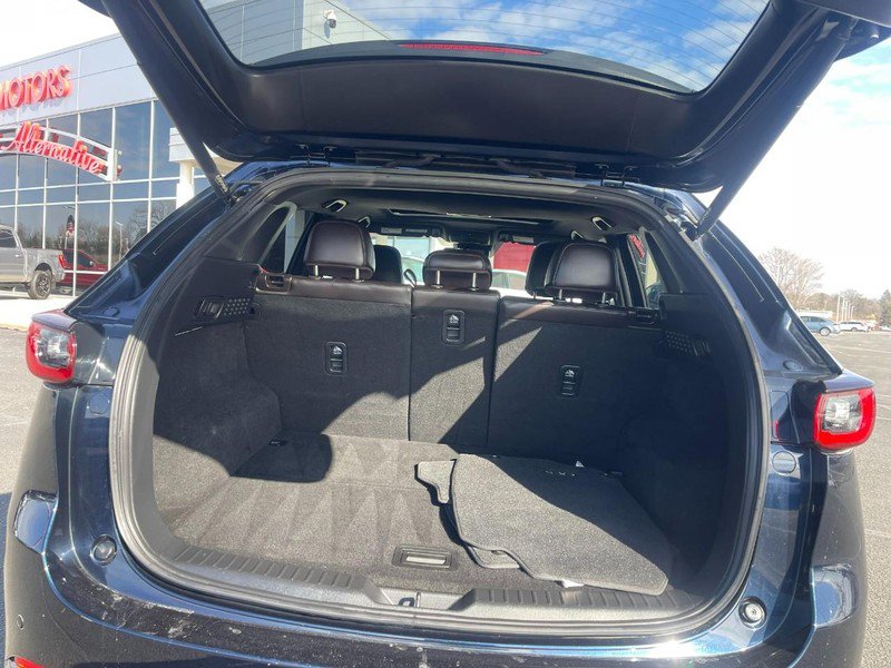 Used 2023 MAZDA CX-5 Signature image 17