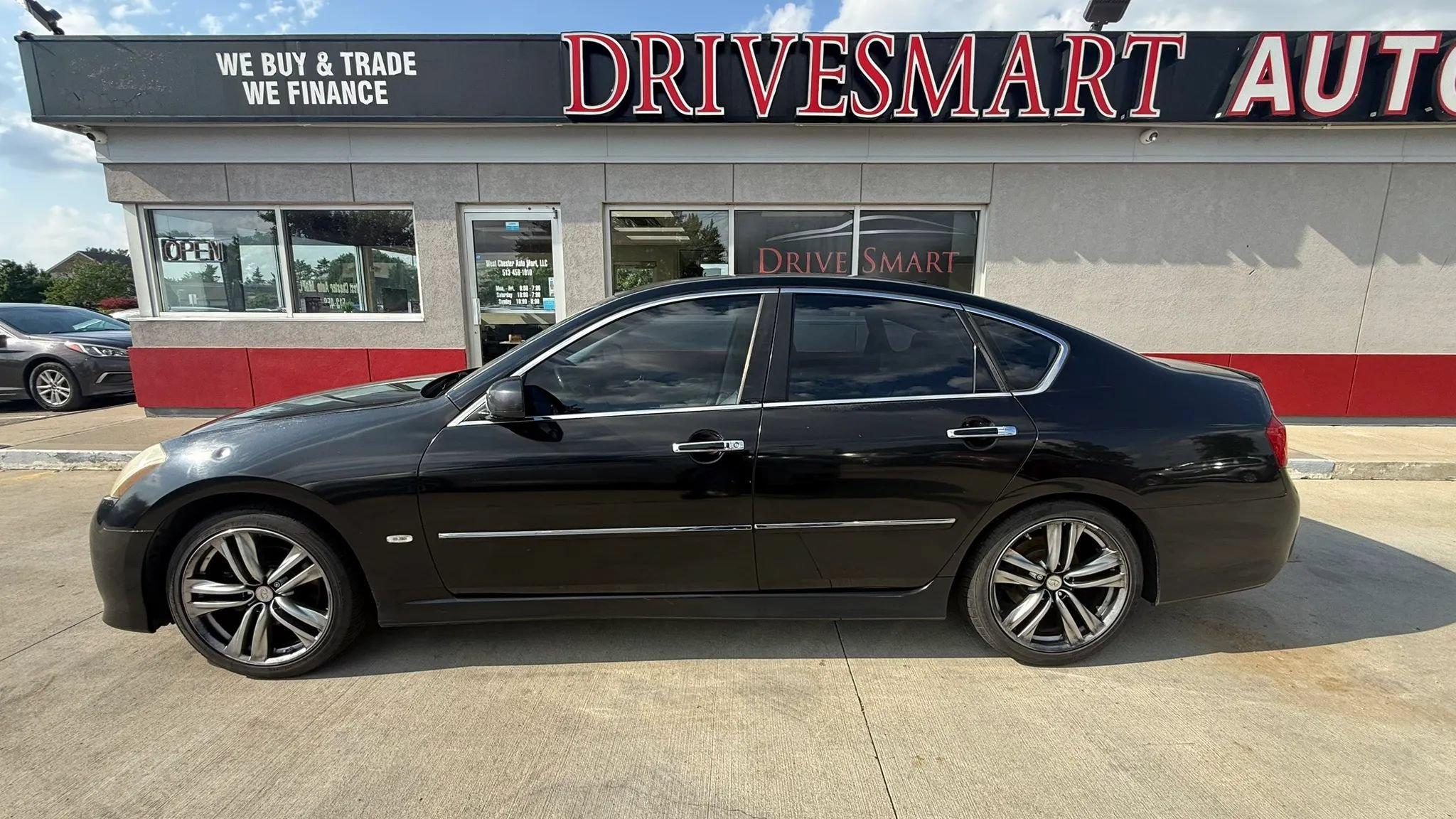 Used 2008 INFINITI M35 w/ Technology Pkg RWD image 9