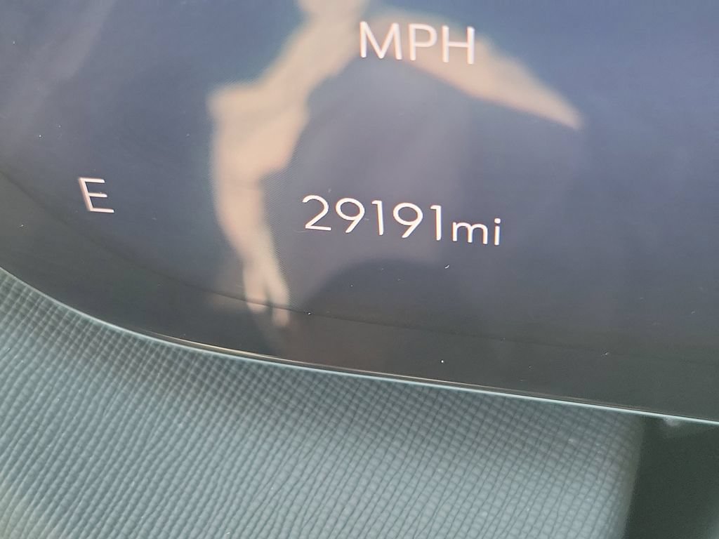 Used 2025 Buick Enclave Preferred AWD/4WD image 28