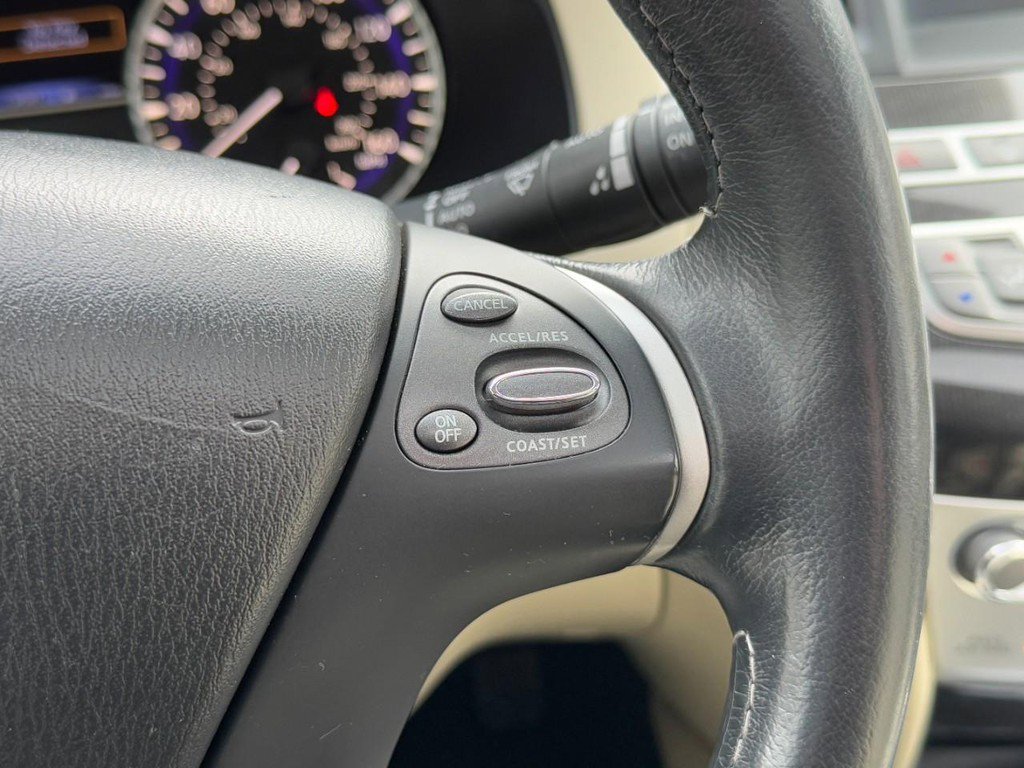 Used 2019 INFINITI QX60 Luxe w/ Essential Package image 18