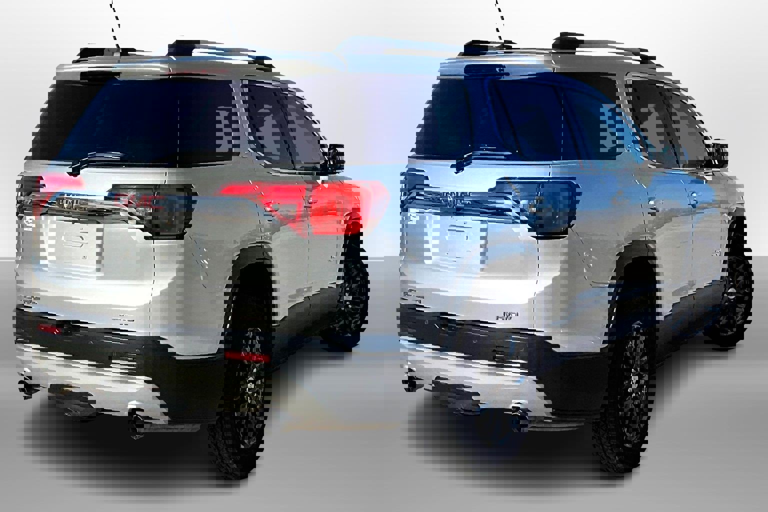 Used 2018 GMC Acadia SLT image 11