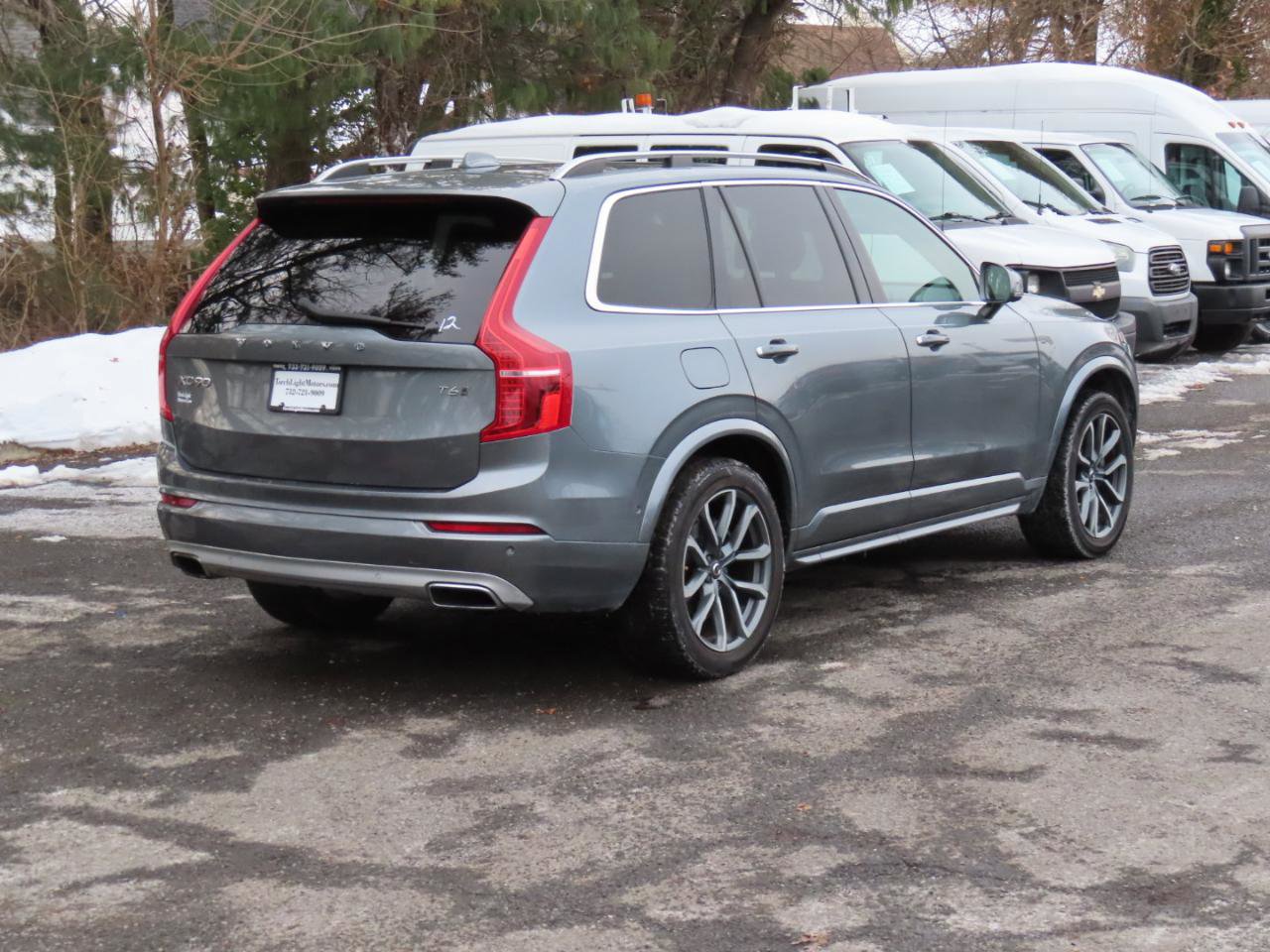 Used 2018 Volvo XC90 T6 Momentum w/ Convenience Package image 5