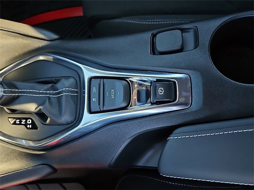 Used 2021 Chevrolet Camaro LS image 20