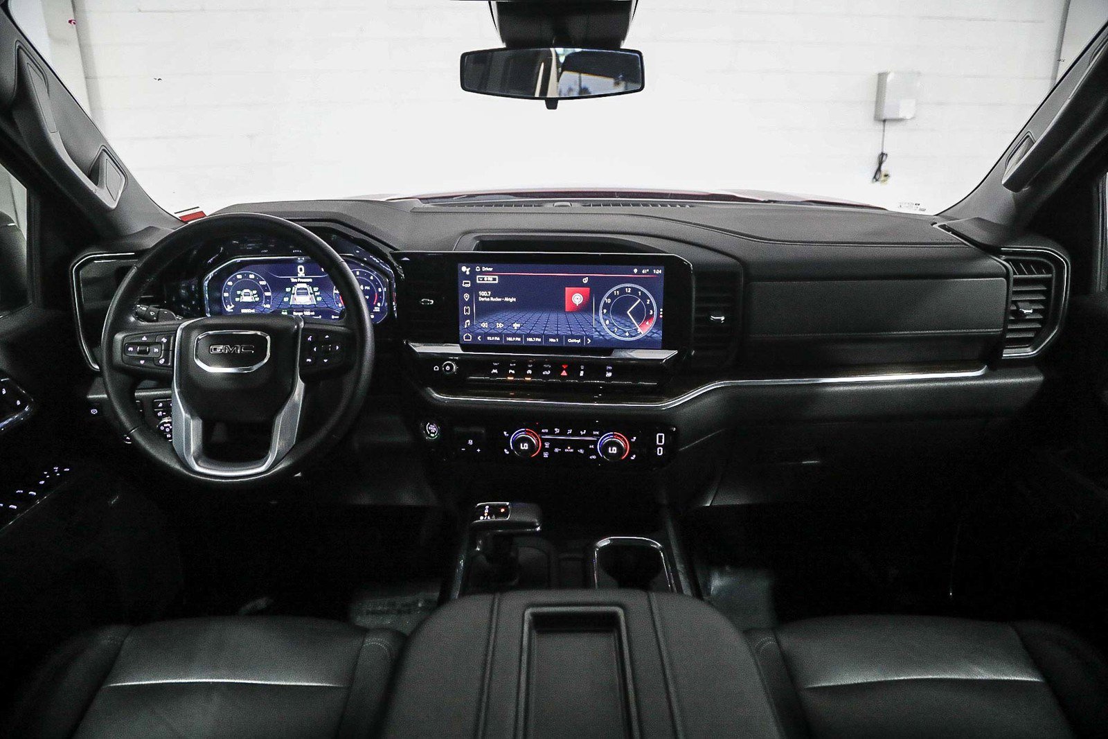 Used 2022 GMC Sierra 1500 Elevation w/ Elevation Premium Package image 12