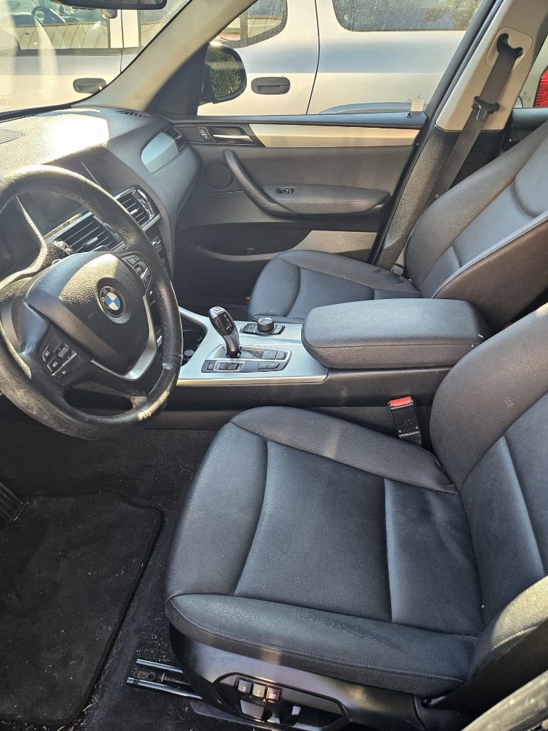 Used 2017 BMW X3 xDrive28i image 2